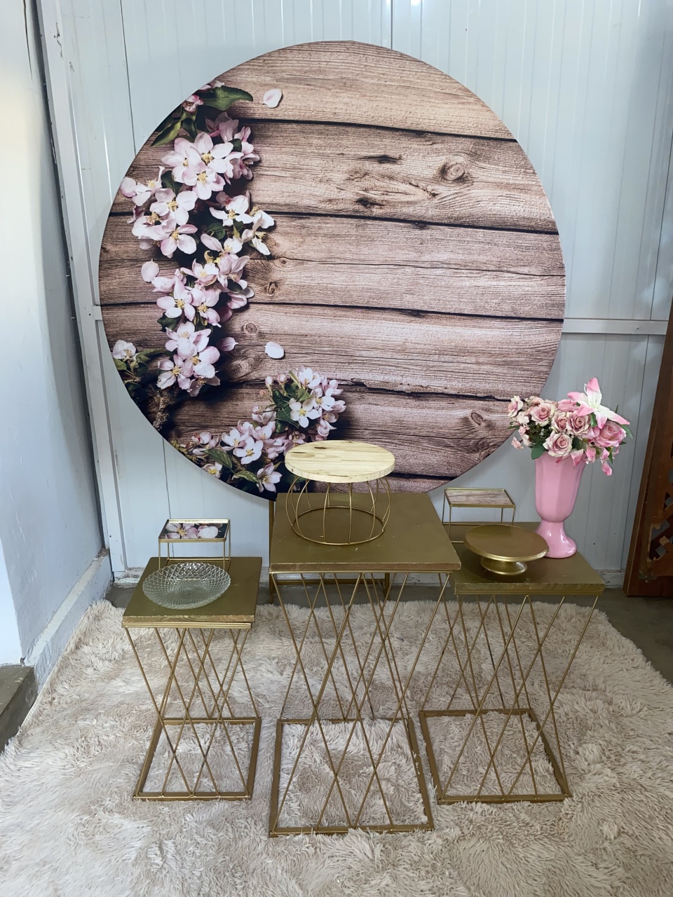 Amadeirado Com Flores - THAYSE DECORA 