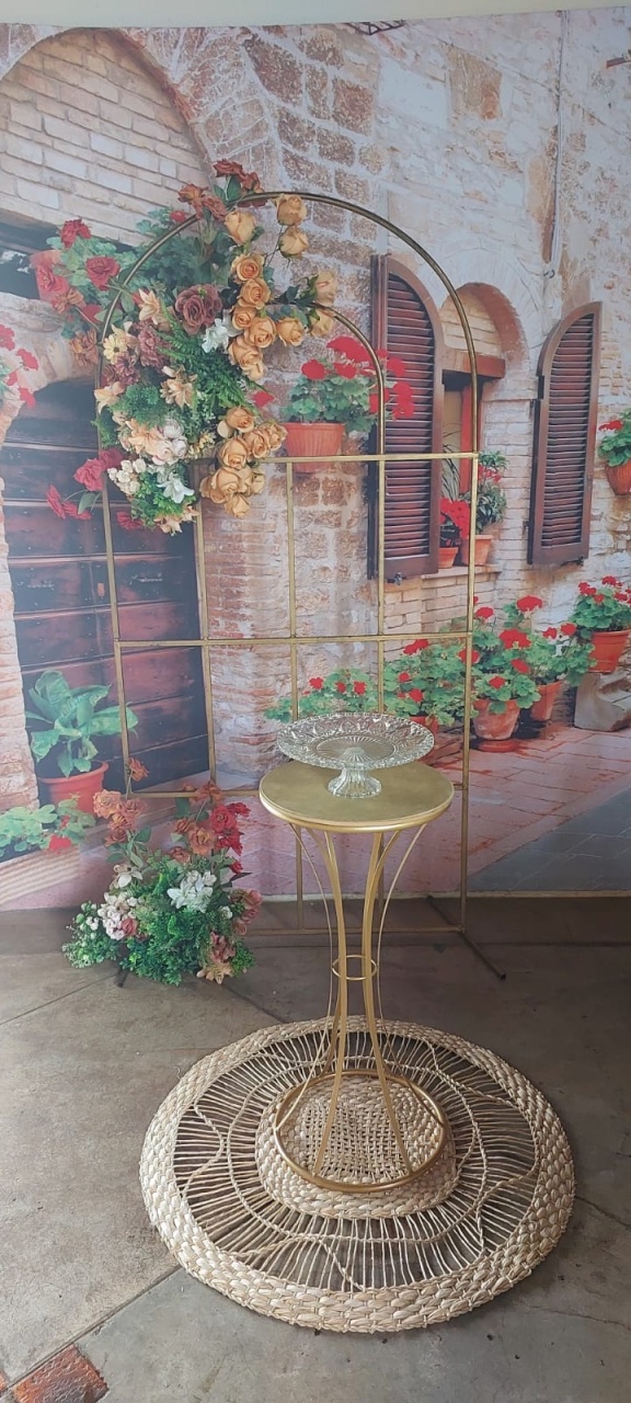 Painel Janela Mesa Golden - THAYSE DECORA 