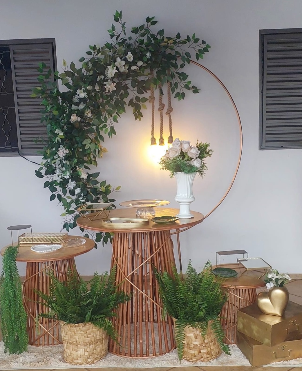 Painel Redondo Com Folhagem - THAYSE DECORA 