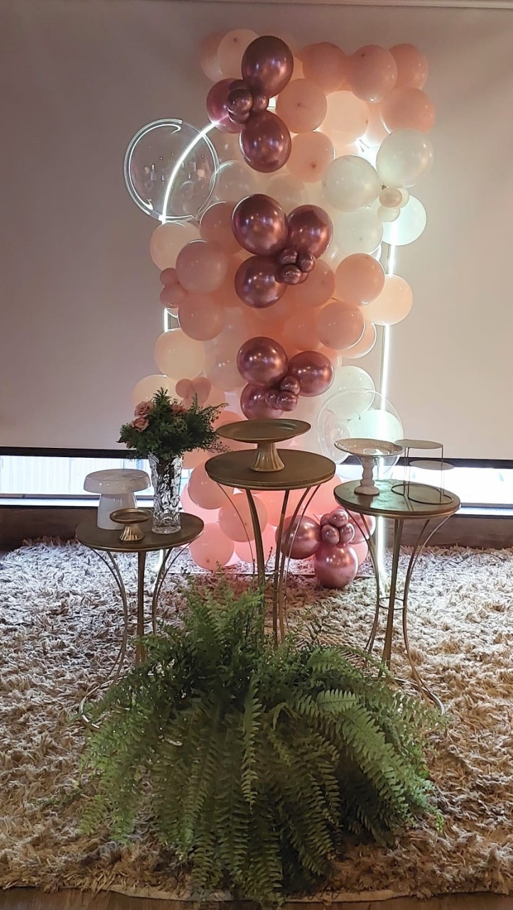 Balões Embutidos Com Led - THAYSE DECORA 