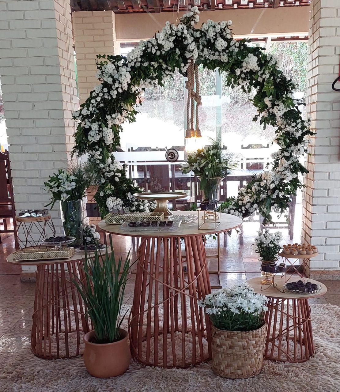 Rustic Chic/ Painel de Flores Circular - THAYSE DECORA 