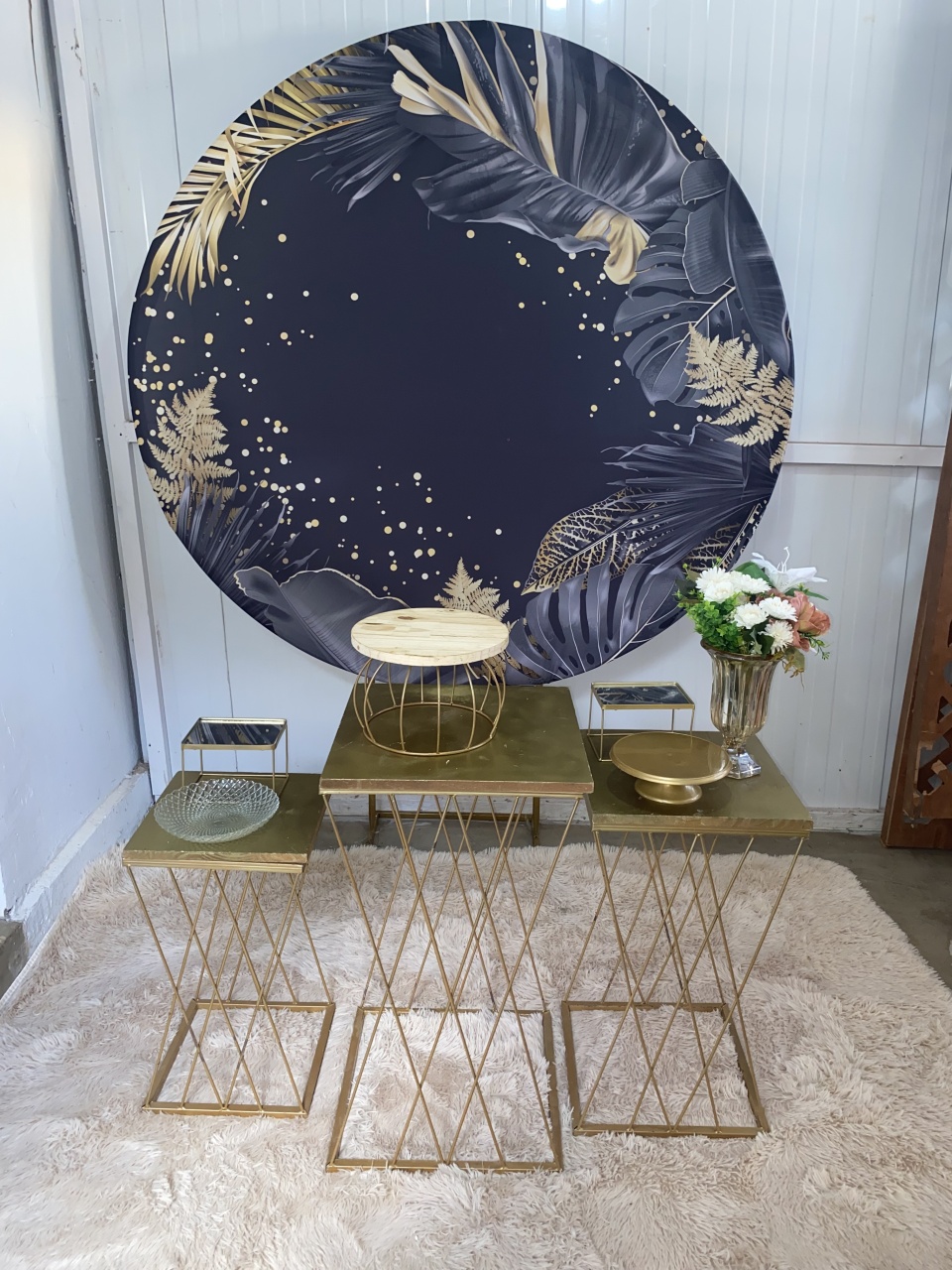 Preto E Dourado  - THAYSE DECORA 