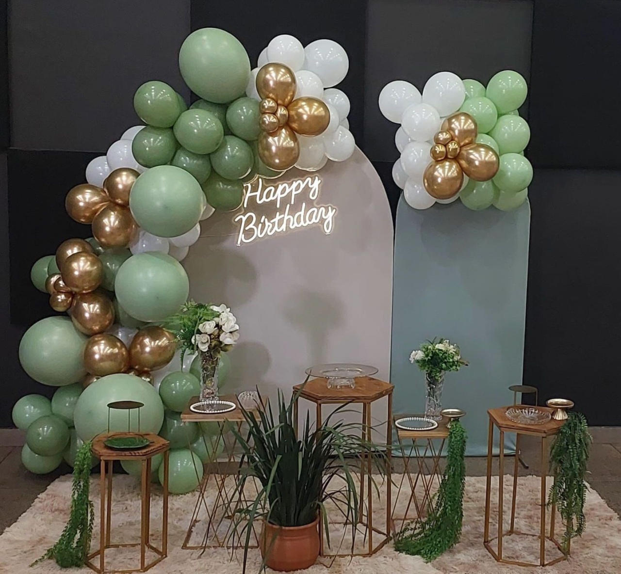 Dois Painéis Em Cores Diferentes  - THAYSE DECORA 