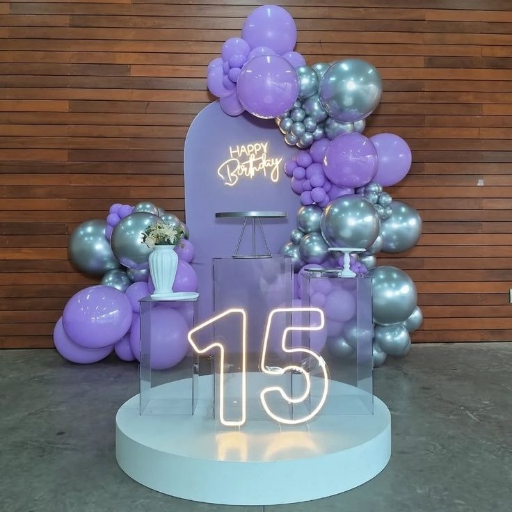 15 Anos Lilas Decoração   - Tais de Vargas cardoso 