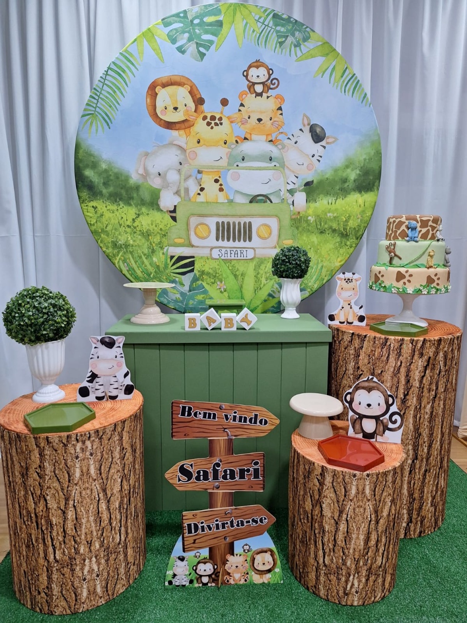Safari - Ouro - Decorações Ale Ramos