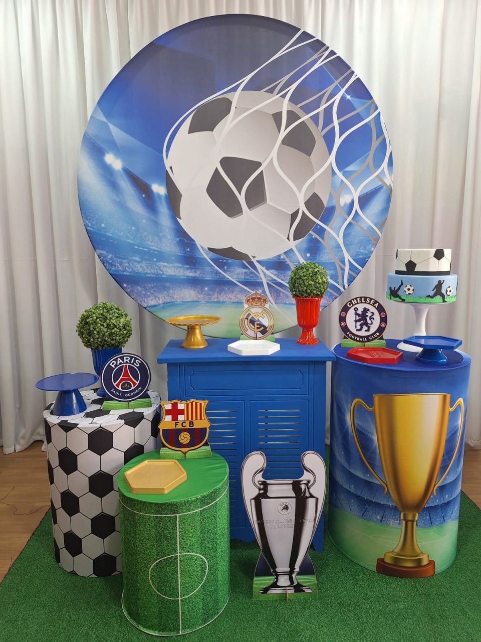 Champions/Futebol - Ouro - Decorações Ale Ramos