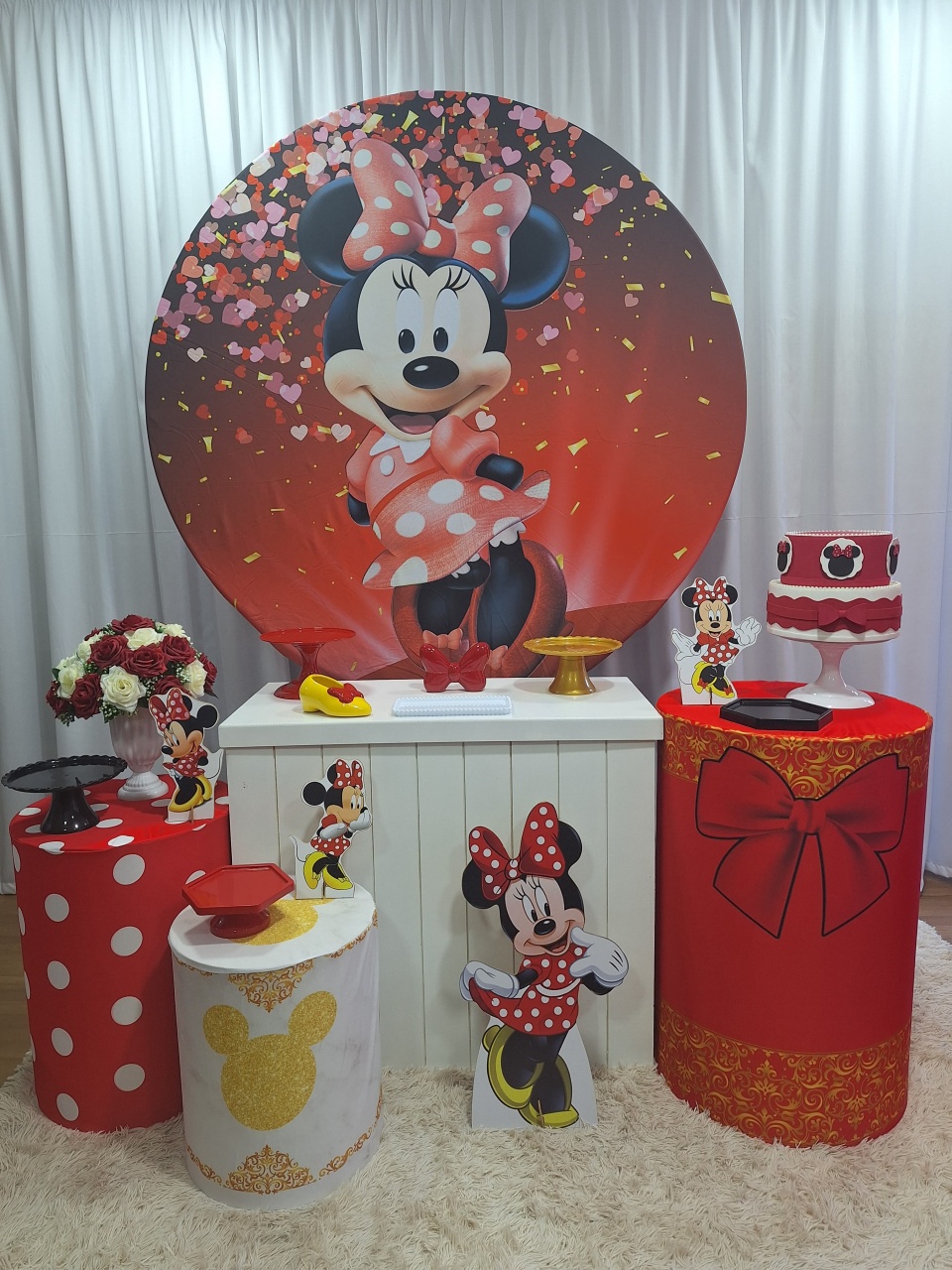 Minnie Vermelha - Ouro - Decorações Ale Ramos