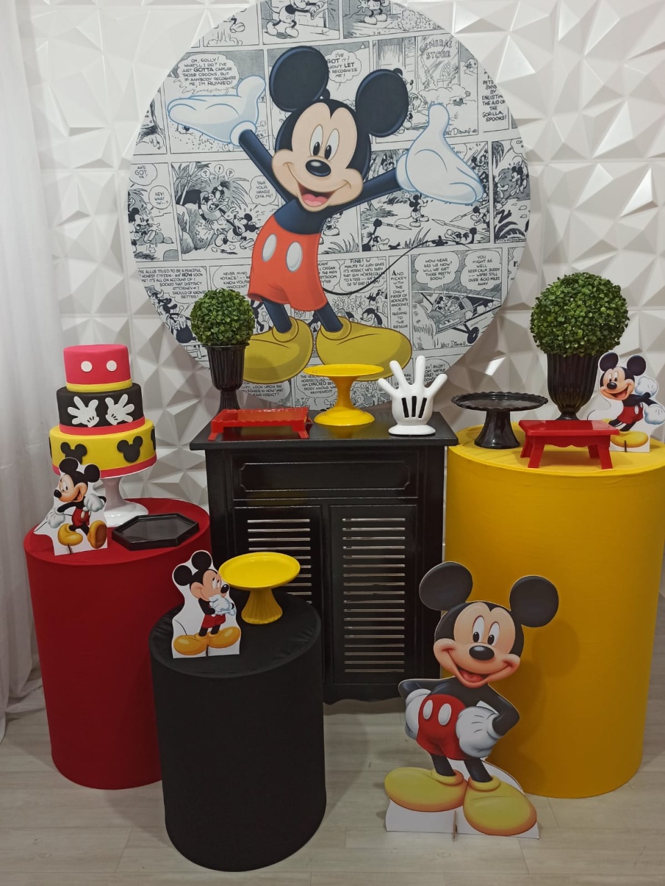 Mickey - Ouro - Decorações Ale Ramos