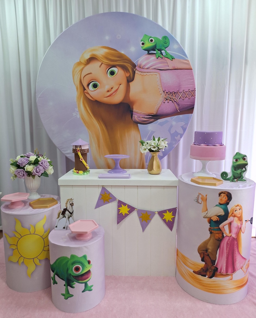 Rapunzel - Ouro - Decorações Ale Ramos