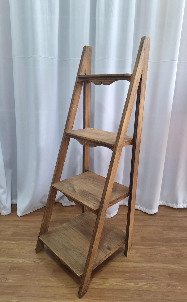 Escadinha Rústica - Decorações Ale Ramos