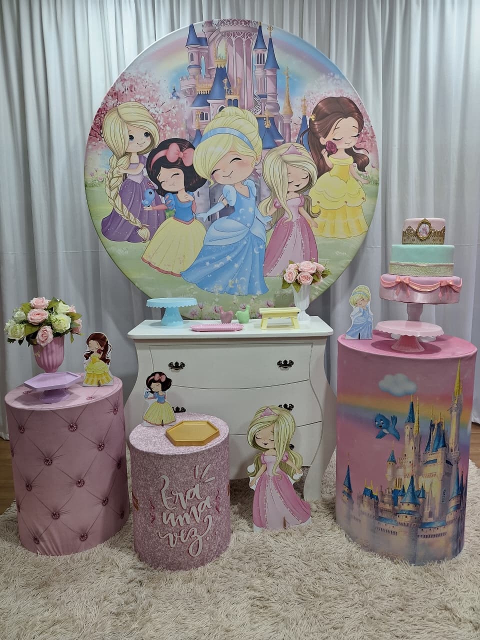Princesas Cute - Ouro - Decorações Ale Ramos