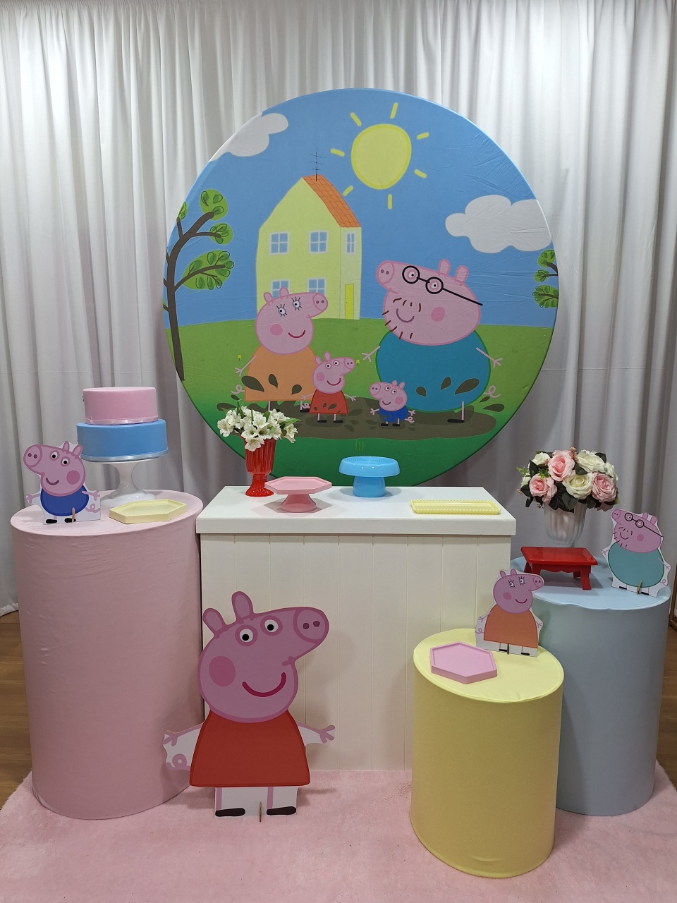 Peppa Pig - Ouro - Decorações Ale Ramos