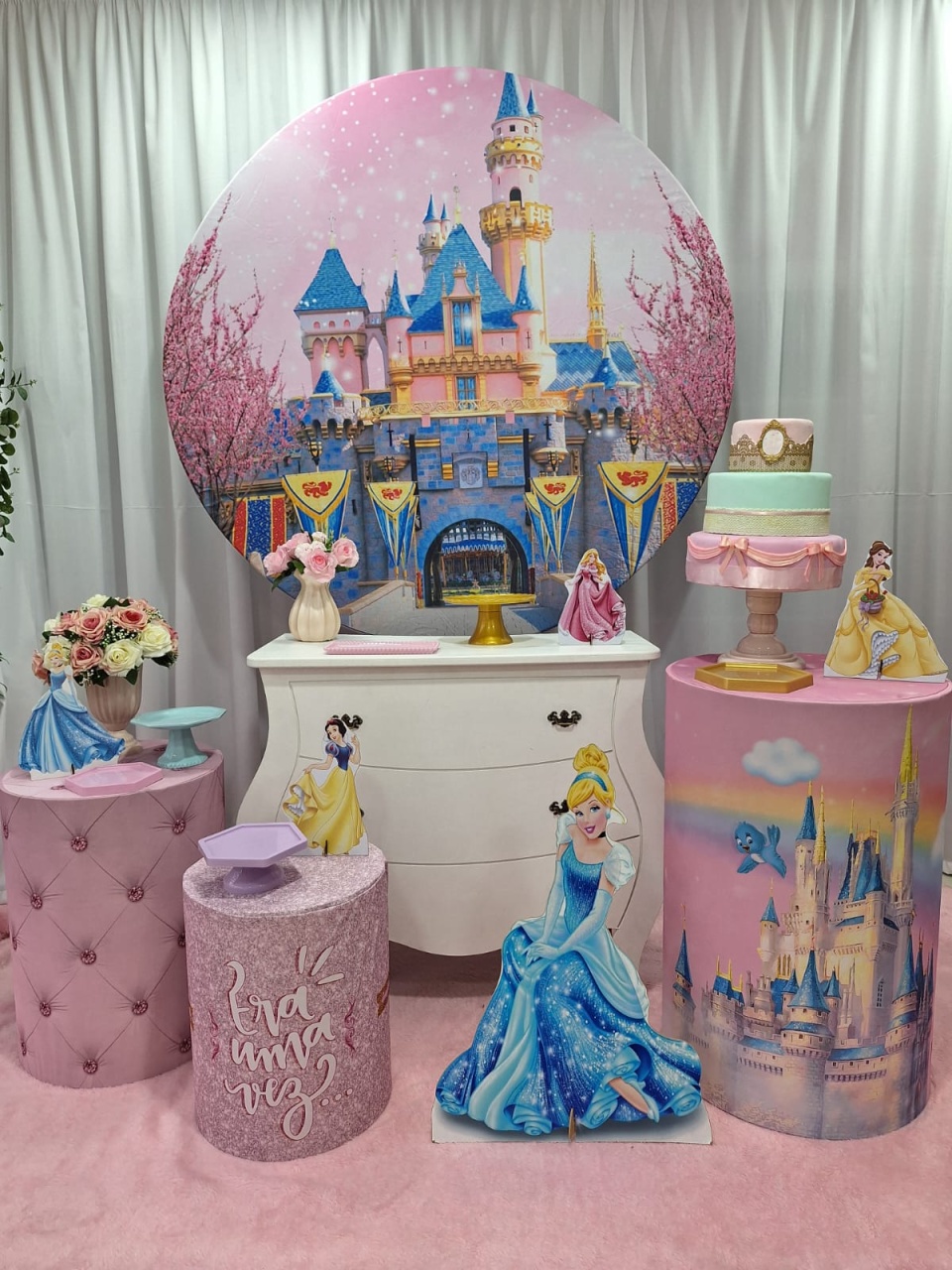 Castelo Princesas - Ouro - Decorações Ale Ramos