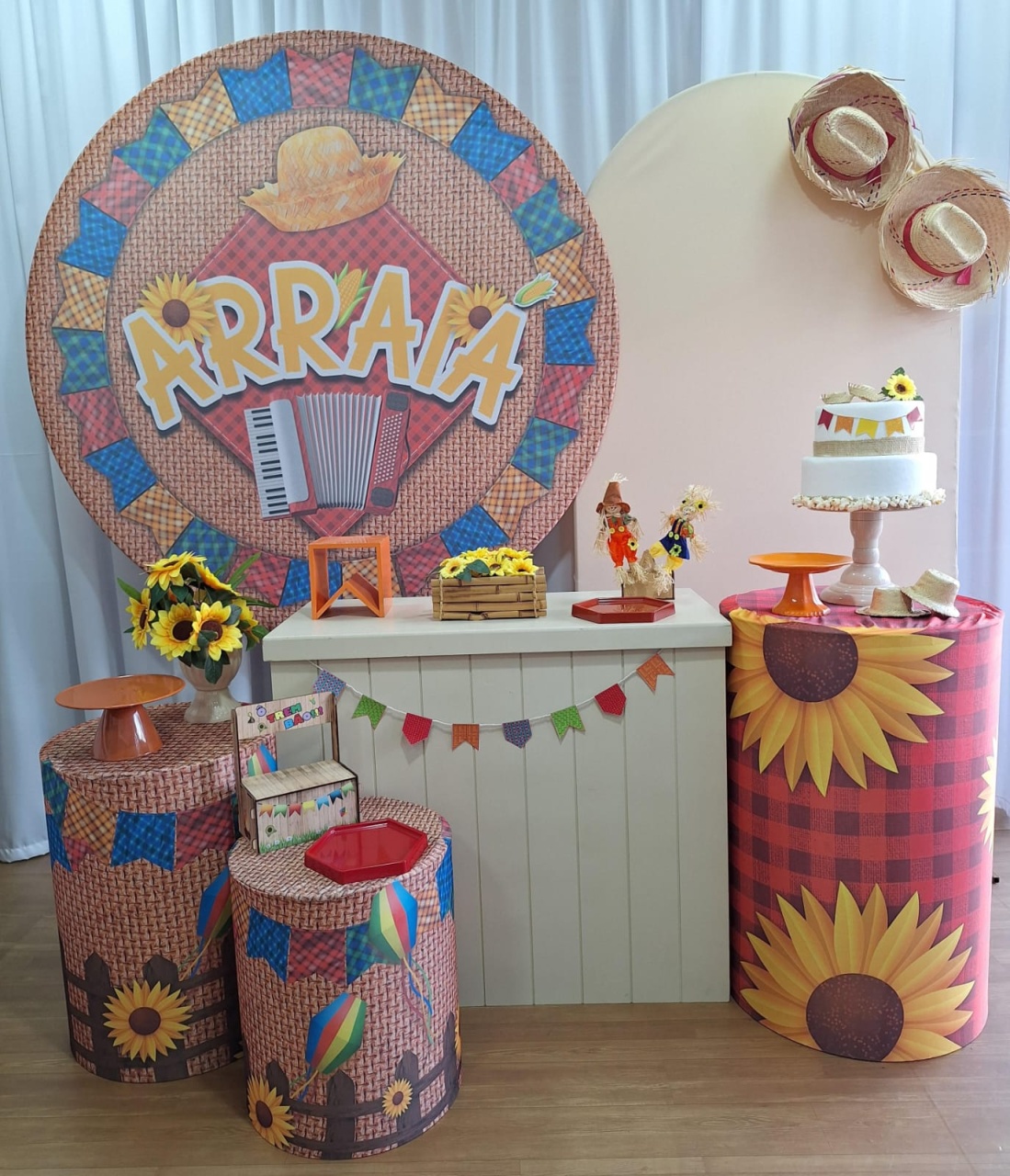 Festa Junina Arraiá - Diamante - Decorações Ale Ramos