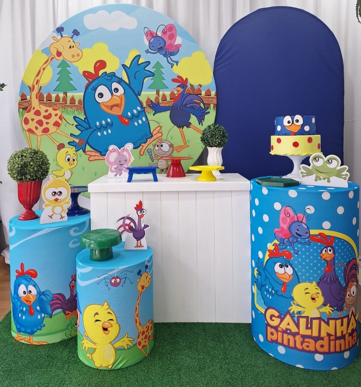 Galinha Pintadinha - Diamante - Decorações Ale Ramos