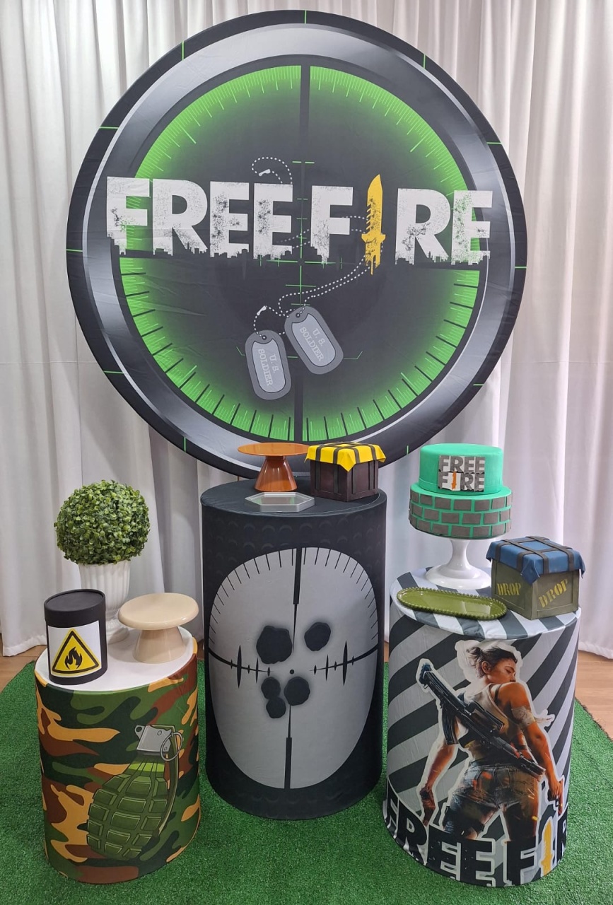 Free Fire - Prata - Decorações Ale Ramos