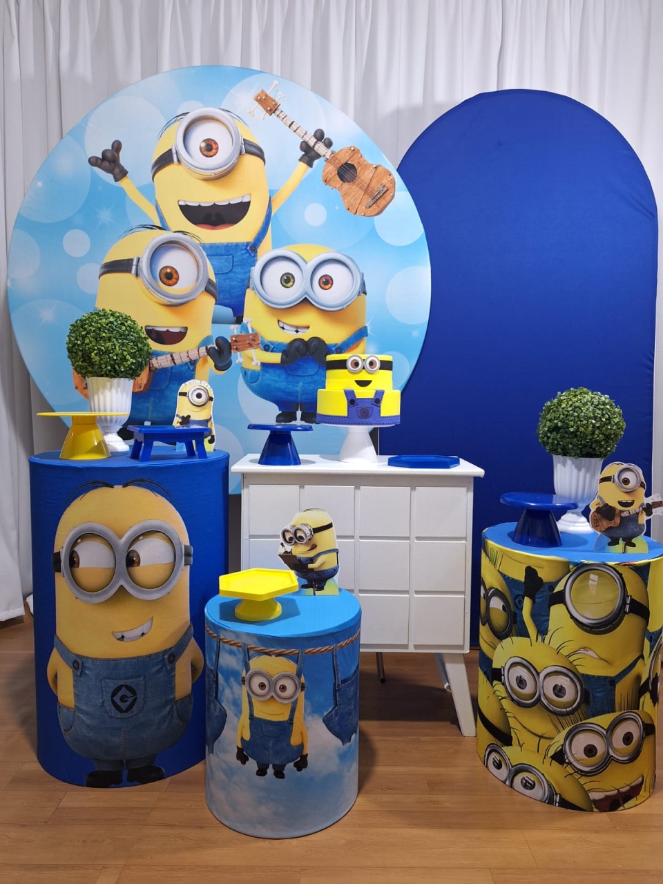Minions - Diamante - Decorações Ale Ramos