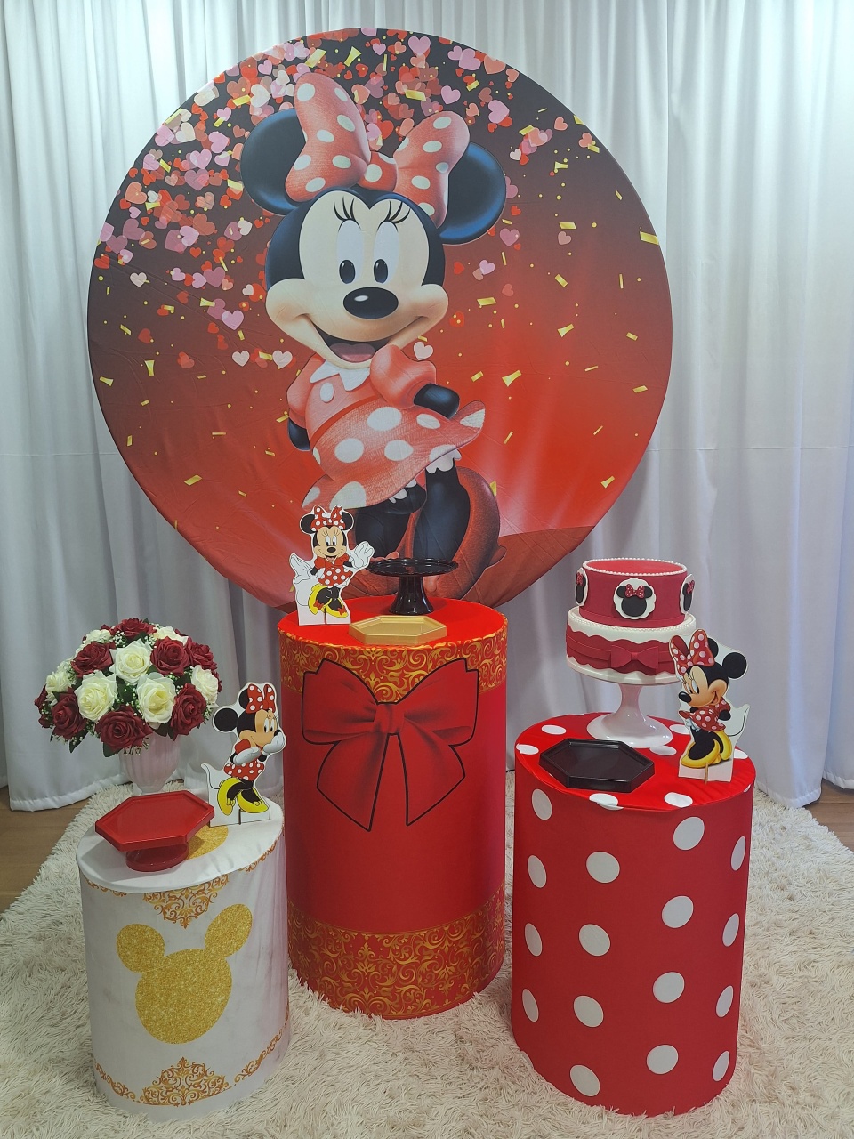 Minnie Vermelha - Prata - Decorações Ale Ramos