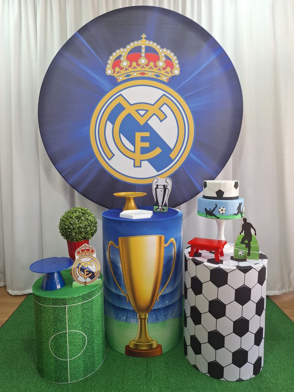 Real Madrid - Prata - Decorações Ale Ramos