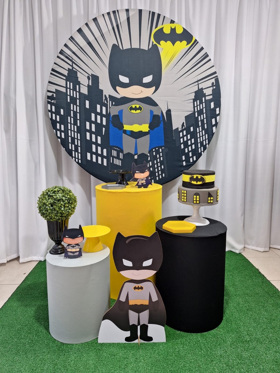 Batman Cuty - Prata - Decorações Ale Ramos