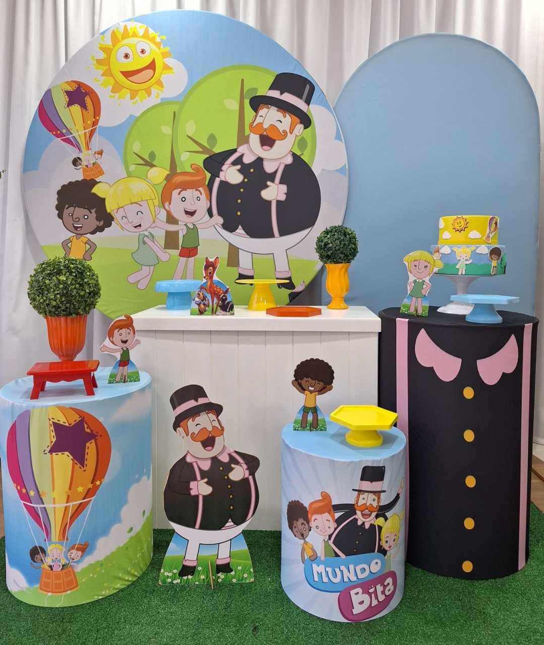 Mundo Bita - Diamante - Decorações Ale Ramos