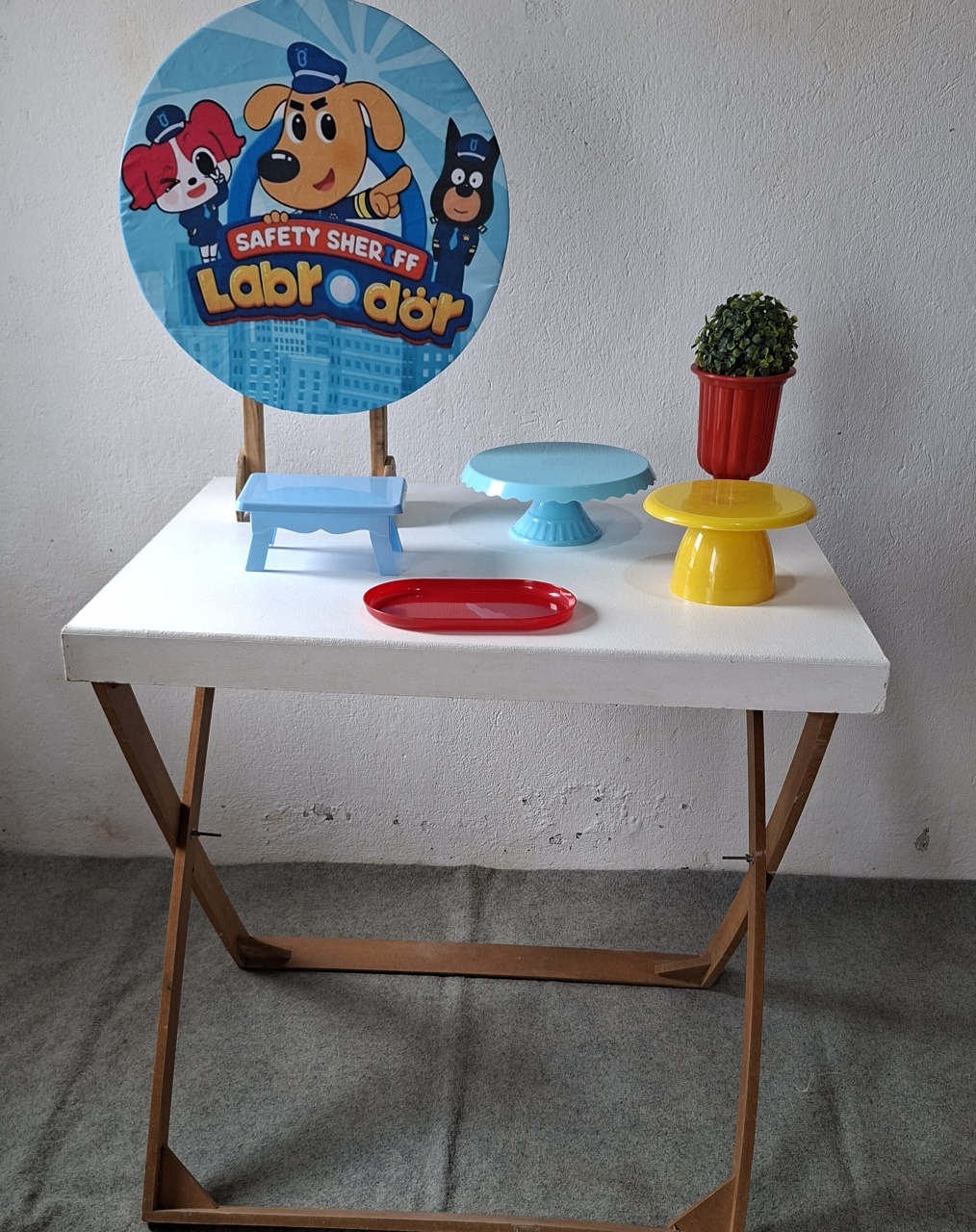 Detetive Labrador - Bola Boneca Decorações