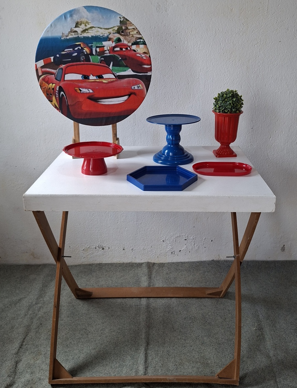 Carros/Macqueem - Bola Boneca Decorações