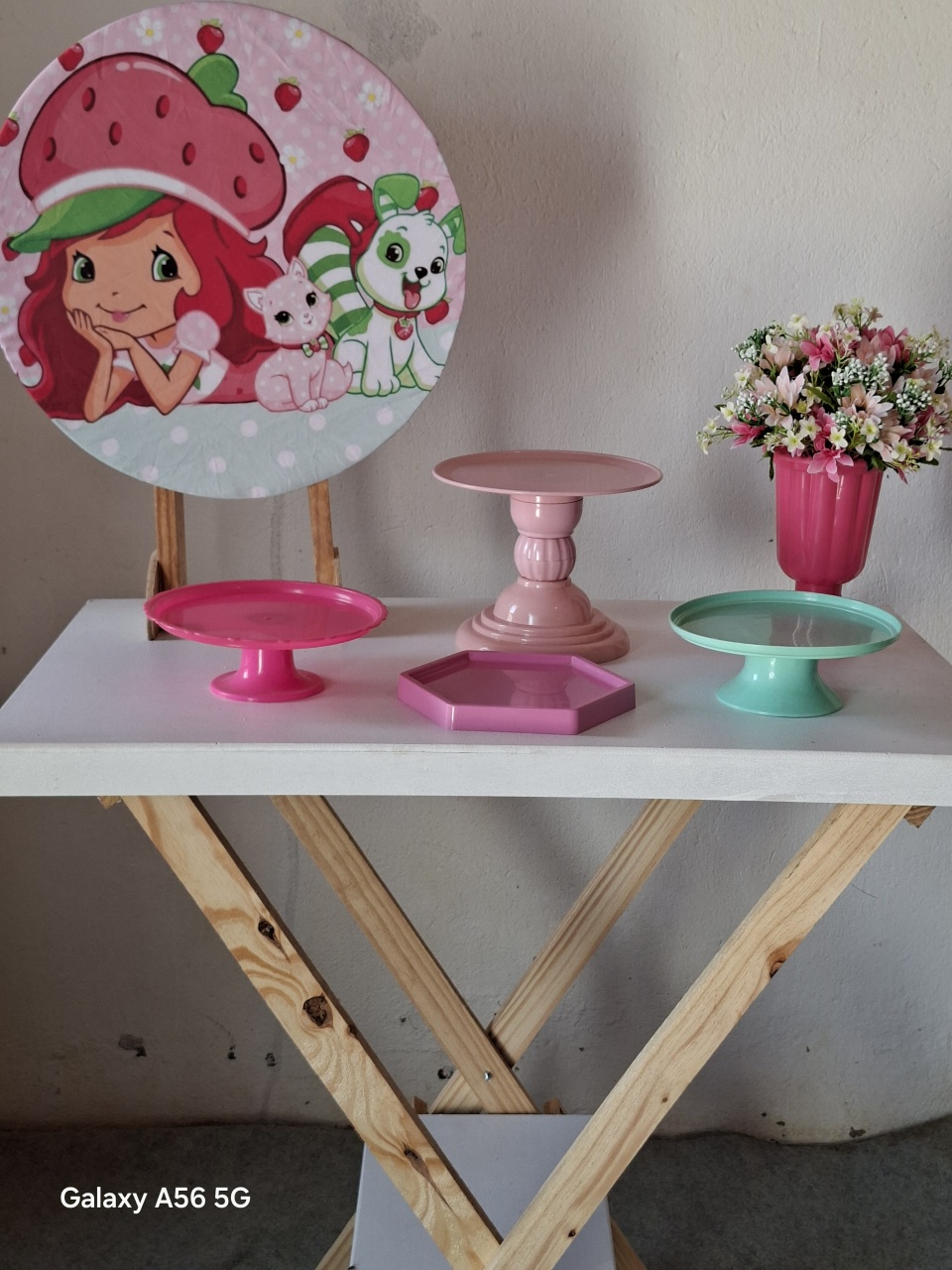 Moranguinho - Bola Boneca Decorações