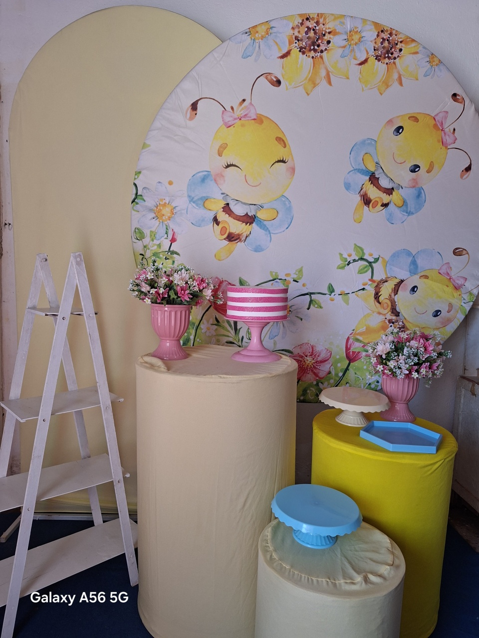 Abelhinha (Encanto) - Bola Boneca Decorações