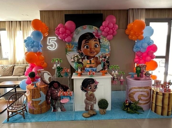 Montagem Moana Adulta - Decorações Mundo dos Sonhos