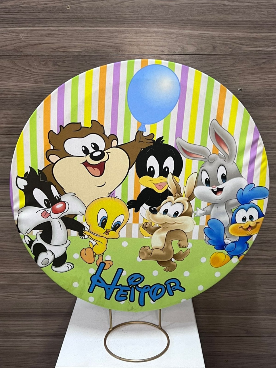 Mini Painel Turma Looney Tunes - Decorações Mundo dos Sonhos