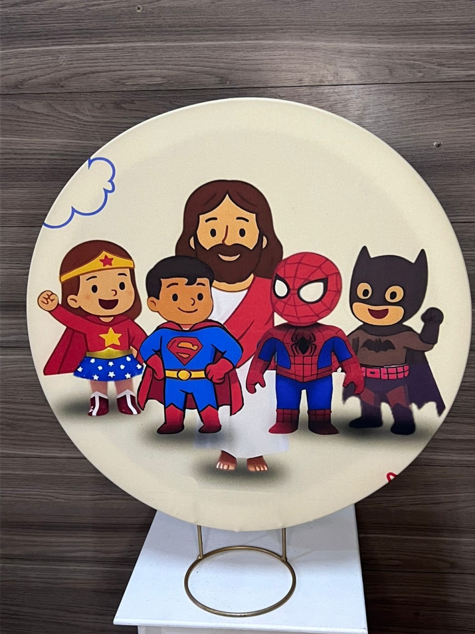 Mini Painel Jesus E Super Heróis - Decorações Mundo dos Sonhos