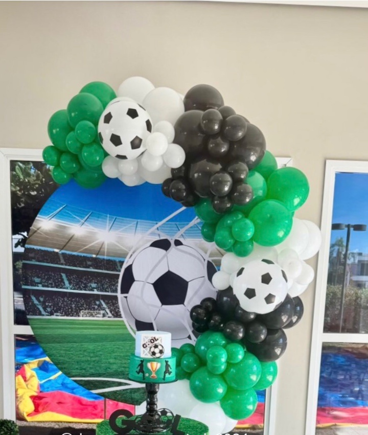 Arco de Balões Simples - decoracaoencantada2024