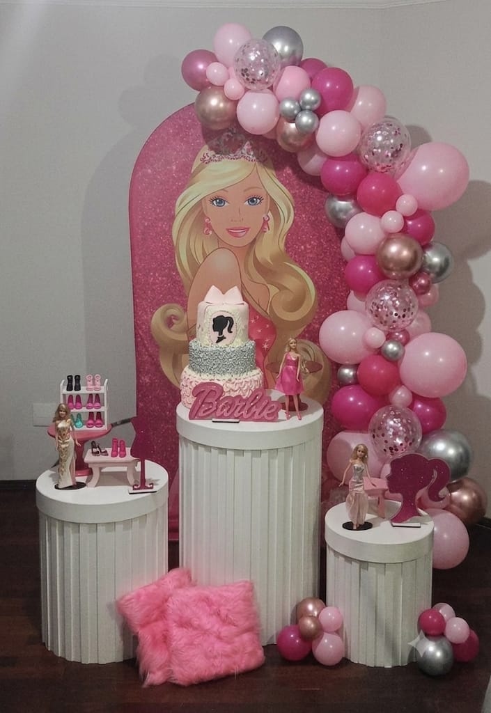 Kit Pegue E Monte Barbie 4 - Tania  Marques Decorações 