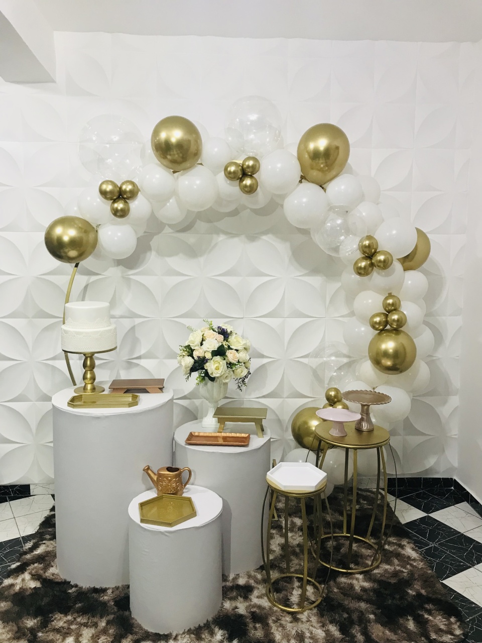 Casamento Branco E Dourado - Pique Pique Festas 