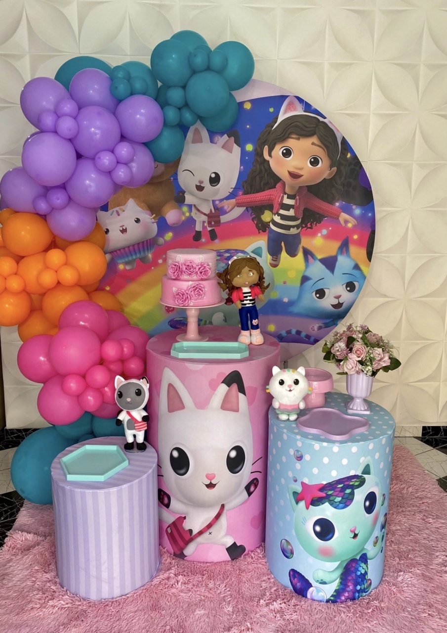 Kit Pegue E Monte Casa Mágica da Gabby - Pique Pique Festas 