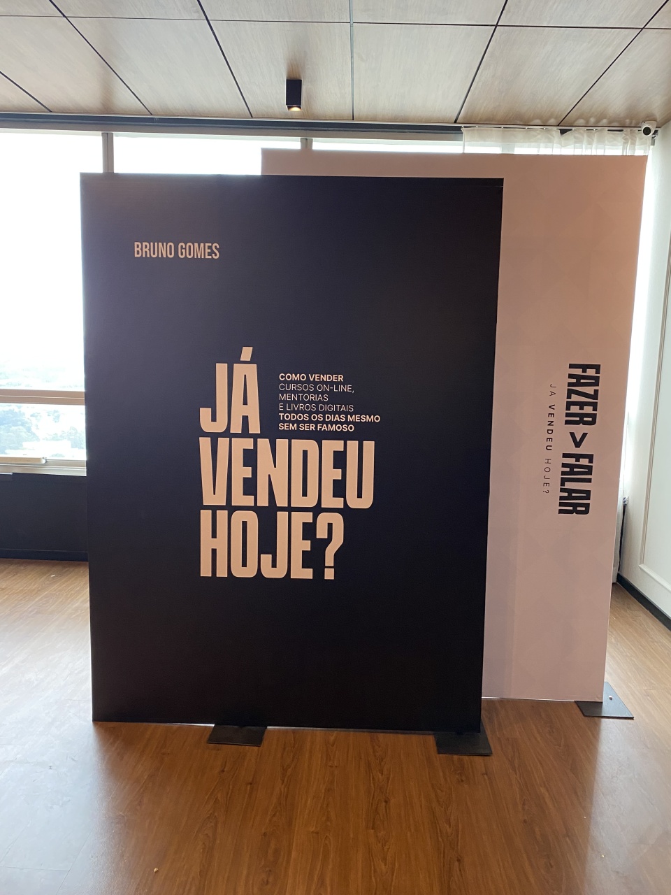 🎬 Cenários Backdrop Personalizados - Pique Pique Festas 