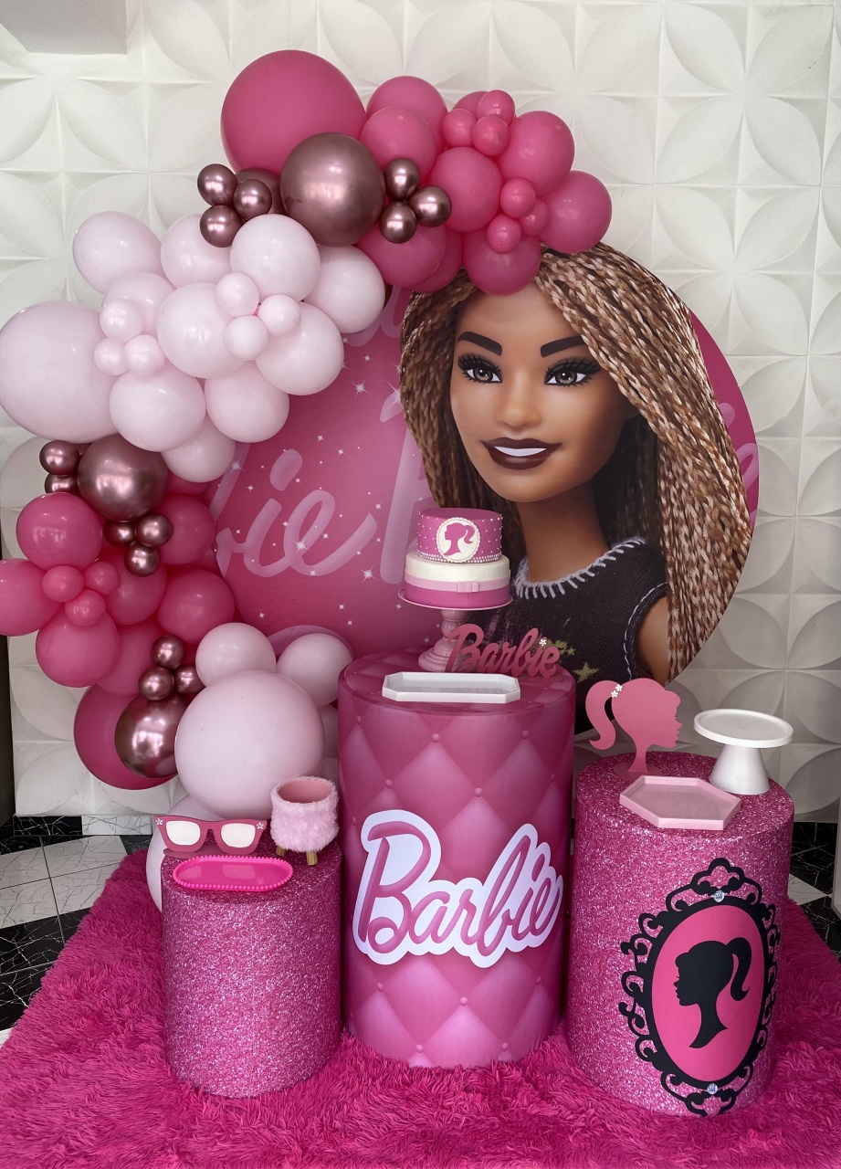 Kit Pegue E Monte Barbie Negra  - Pique Pique Festas 