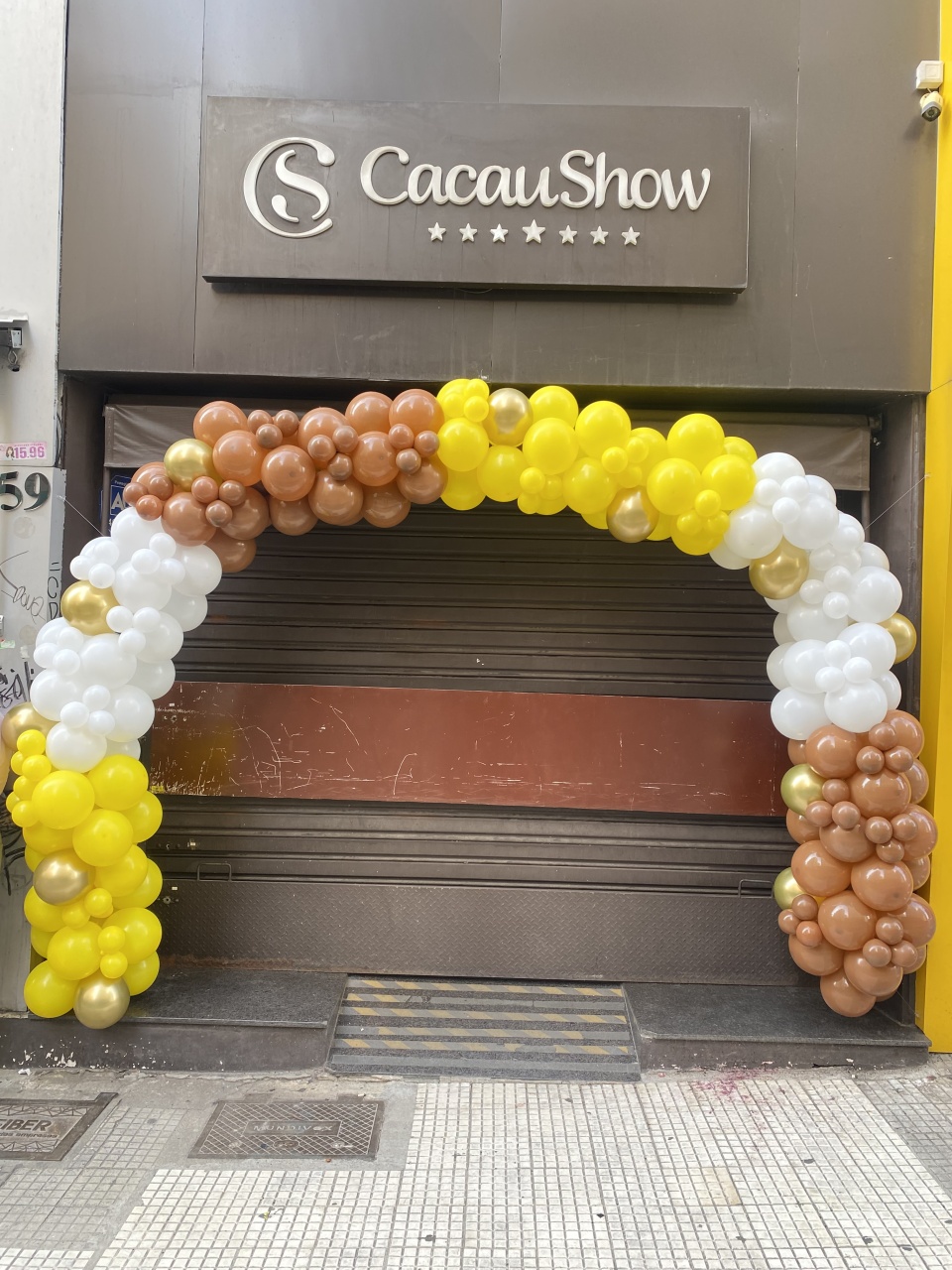 🏢🎈 Pórtico de Entrada Corporativo - Pique Pique Festas 