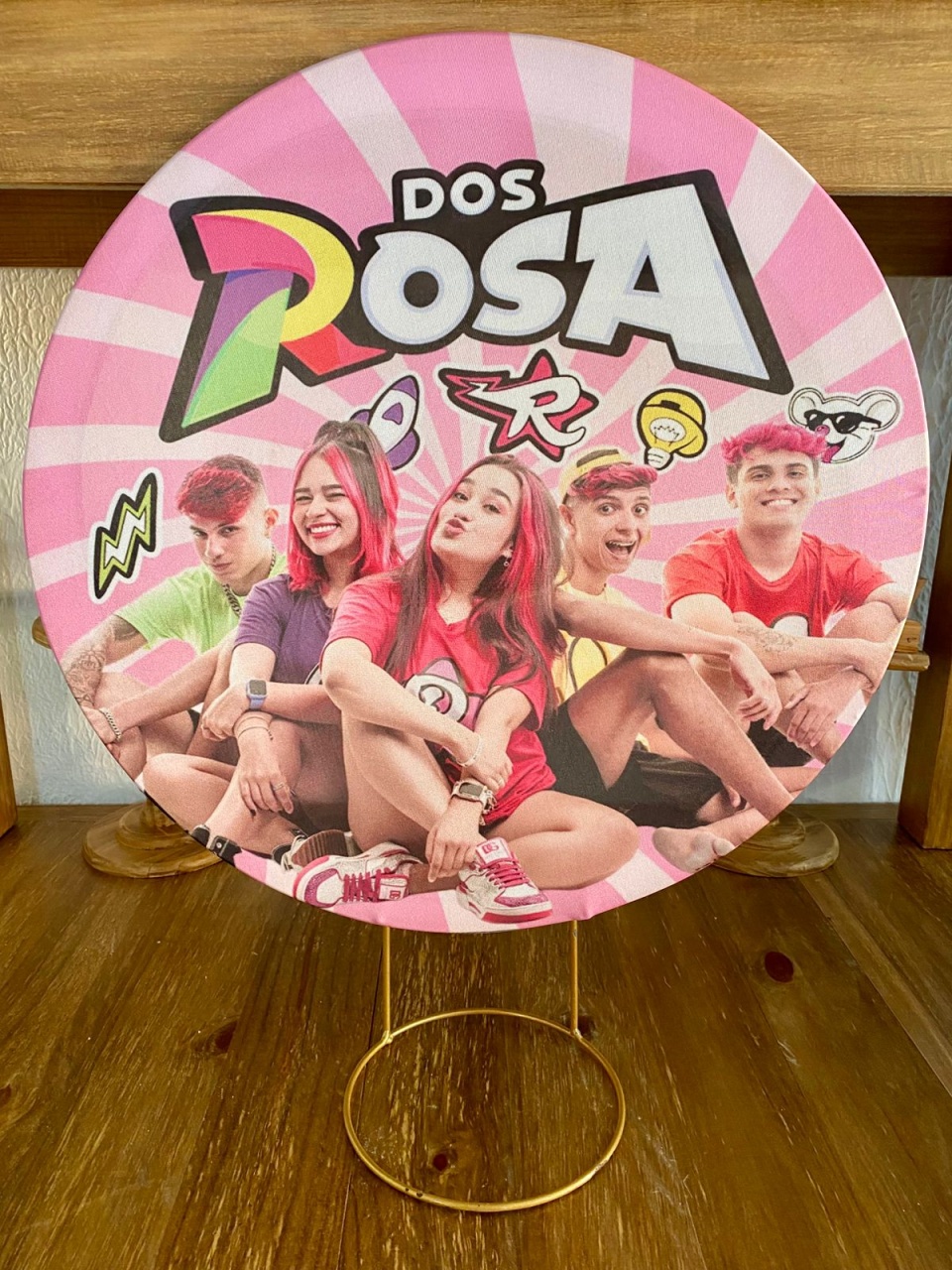 Capa de Painel Turma dos Rosas 50X50 - Lidi Festas e Decorações 