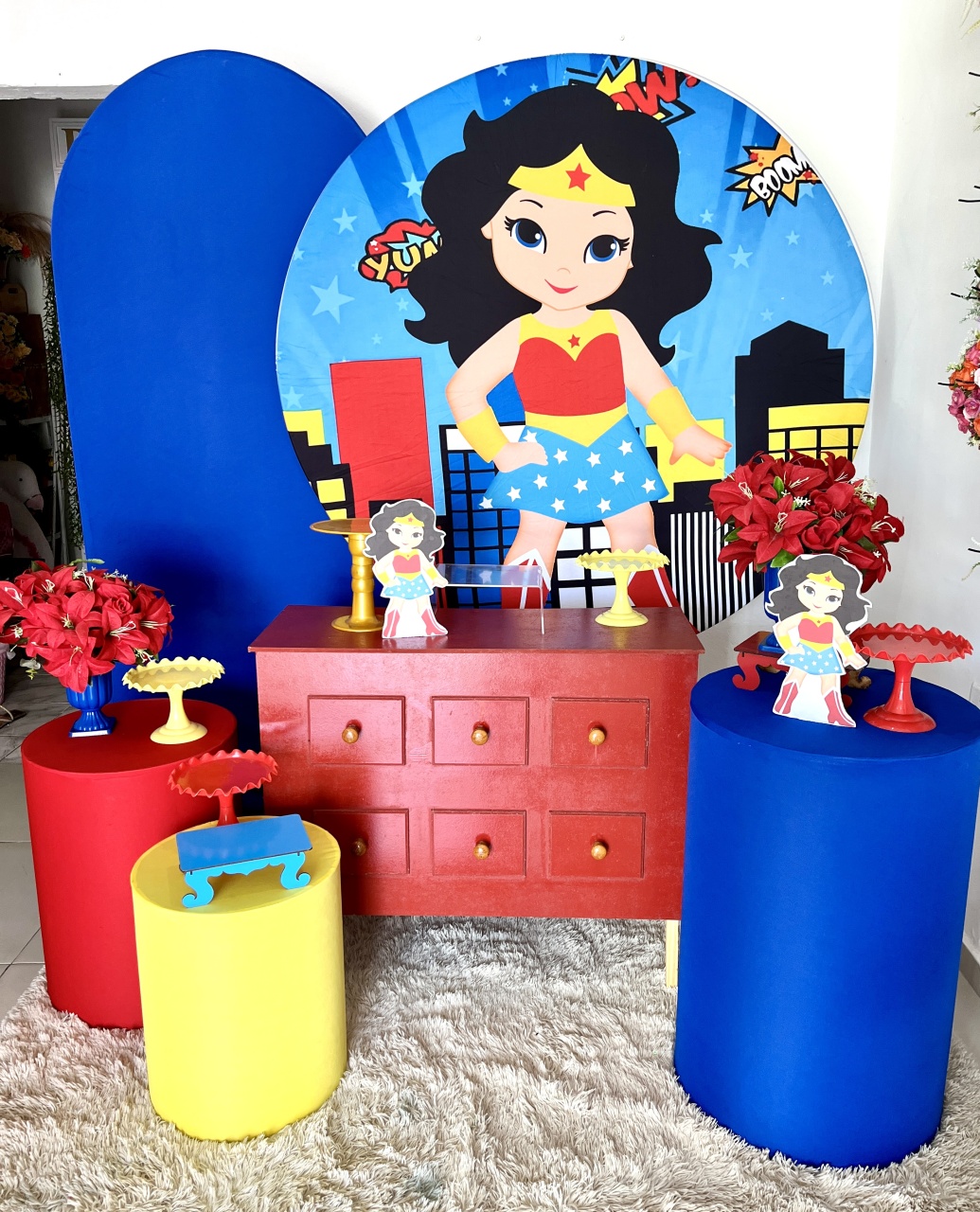 Mulher Maravilha Boneca Com Painel Lateral - Candy Festas