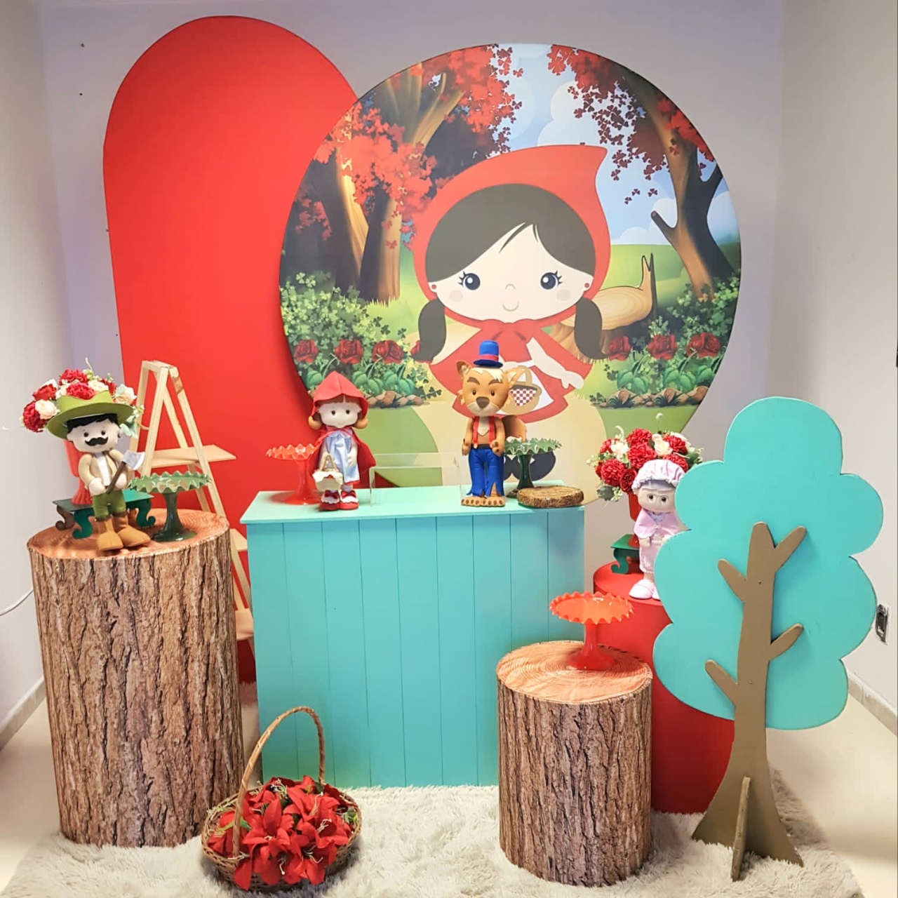 Chapeuzinho Vermelho Com Painel Lateral - Candy Festas