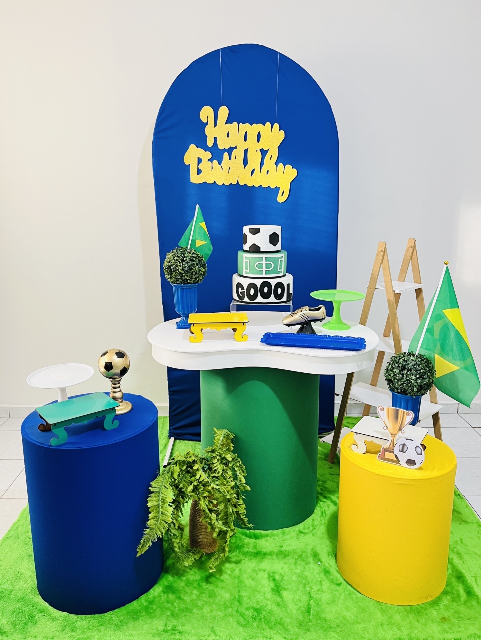Futebol Copa C/ Tampo Orgânico E Painel Romano - Candy Festas