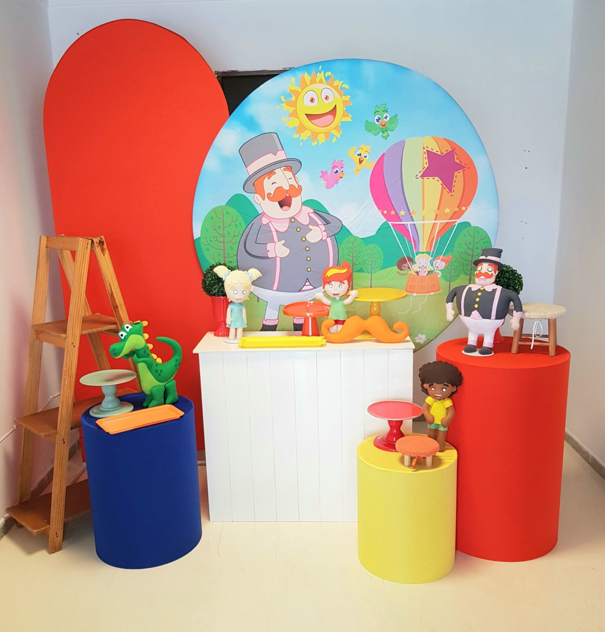 Bita Com Painel Lateral - Candy Festas