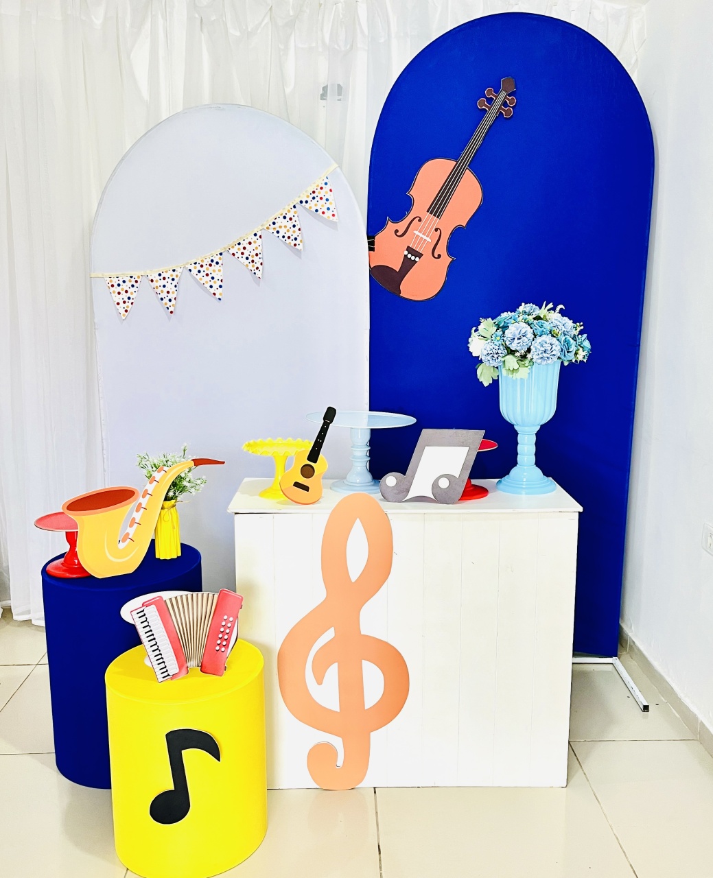 Música - Candy Festas