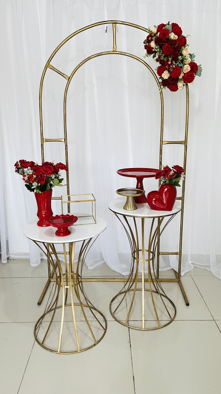 Vermelho Com Dourado - Candy Festas