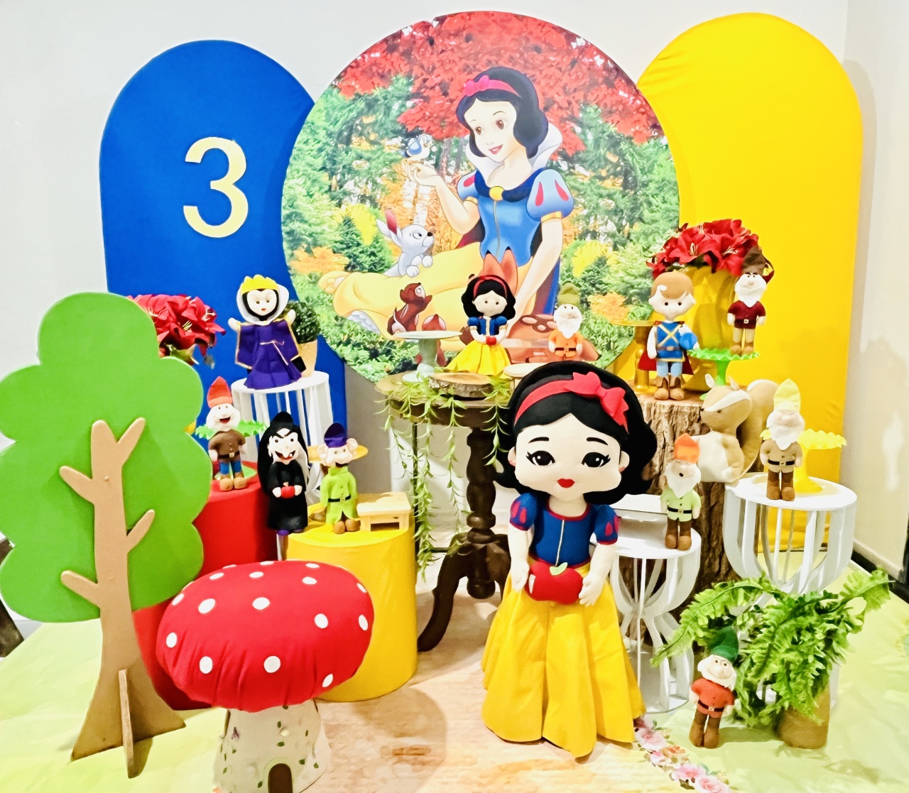Branca de Neve  - Candy Festas