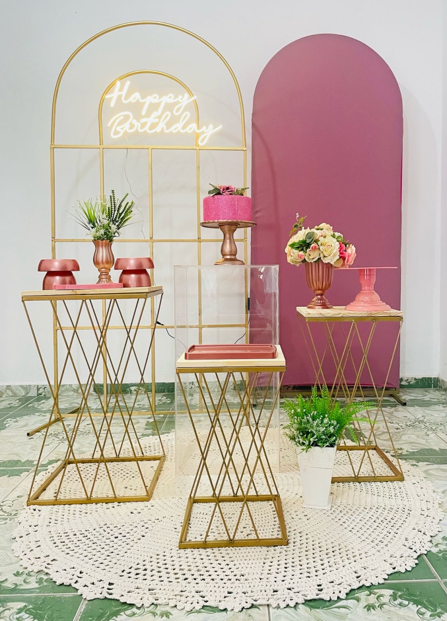 Rose Com Mesas - Master festas/decoração