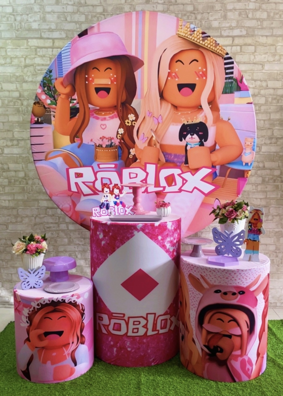 Kit Roblox - Comemore com encanto