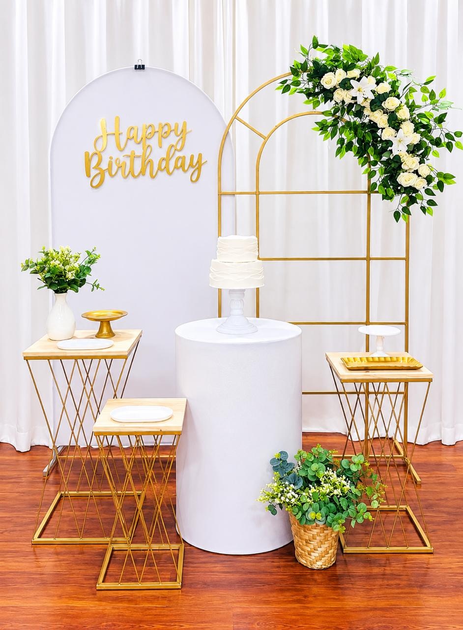 Kit Branco Com Dourado Happy Com Janela - Comemore com encanto